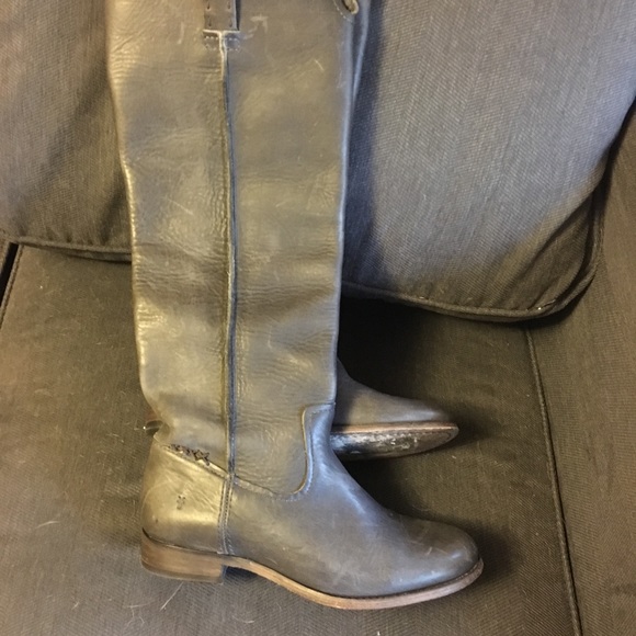 FRYE sz 8 - Picture 1 of 5